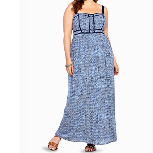 ♥️TORRID Geo Print Blue Maxie Dress - Picture 3 of 8